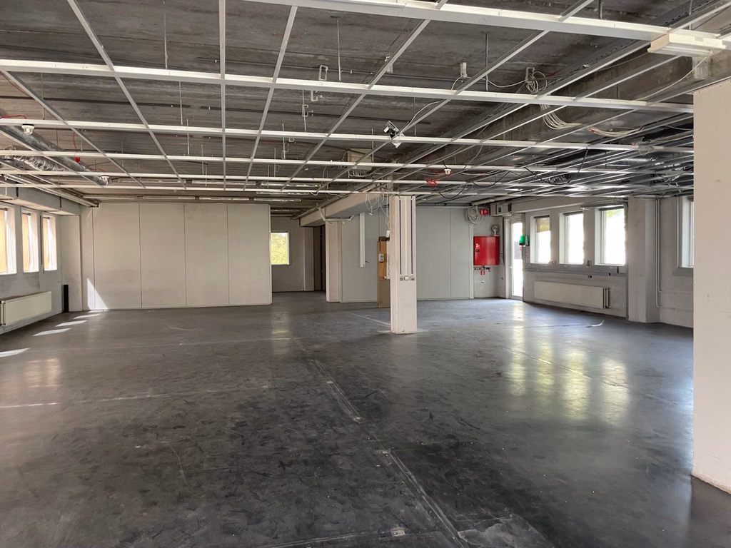 A LOUER/A VENDRE - BUREAUX GRAND BIGARD