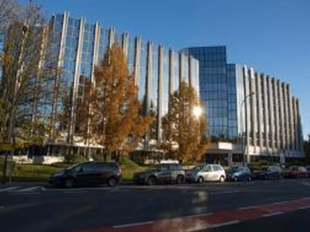 TE HUUR - KANTOREN - STROMBEEK 