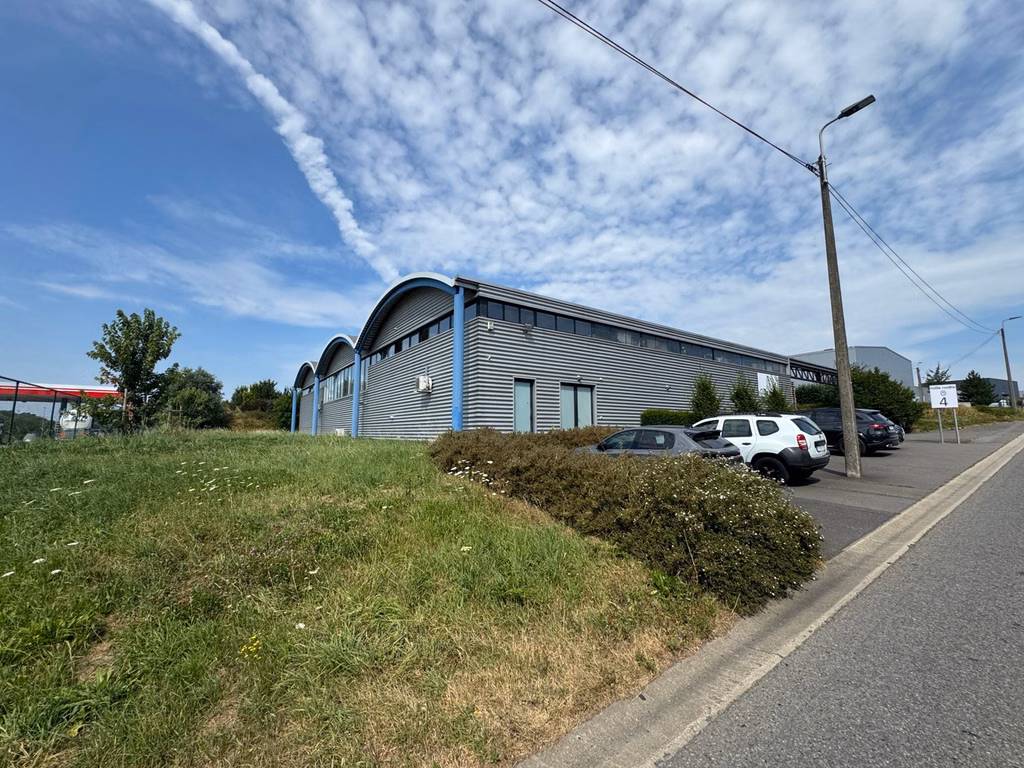 TE KOOP - Semi-industrieel gebouw - Thimister