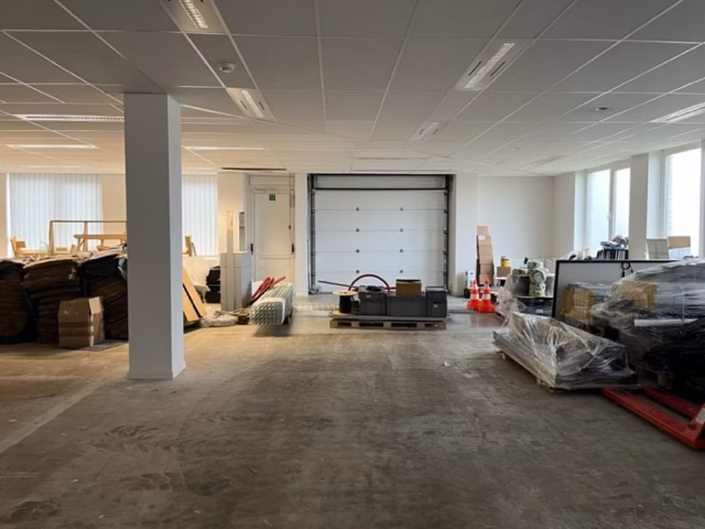 A LOUER - BUREAUX - ZAVENTEM