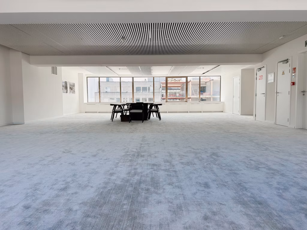 TO LET OFFICES - ETTERBEEK (BRUSSELS)