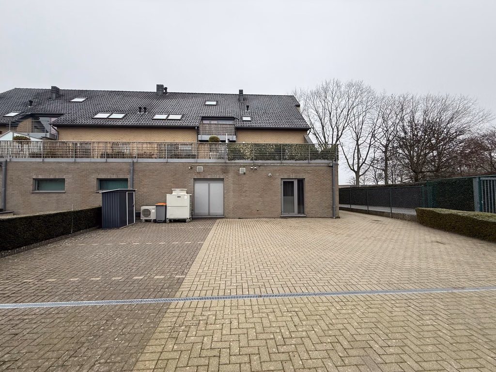 KERKPLEIN 1A