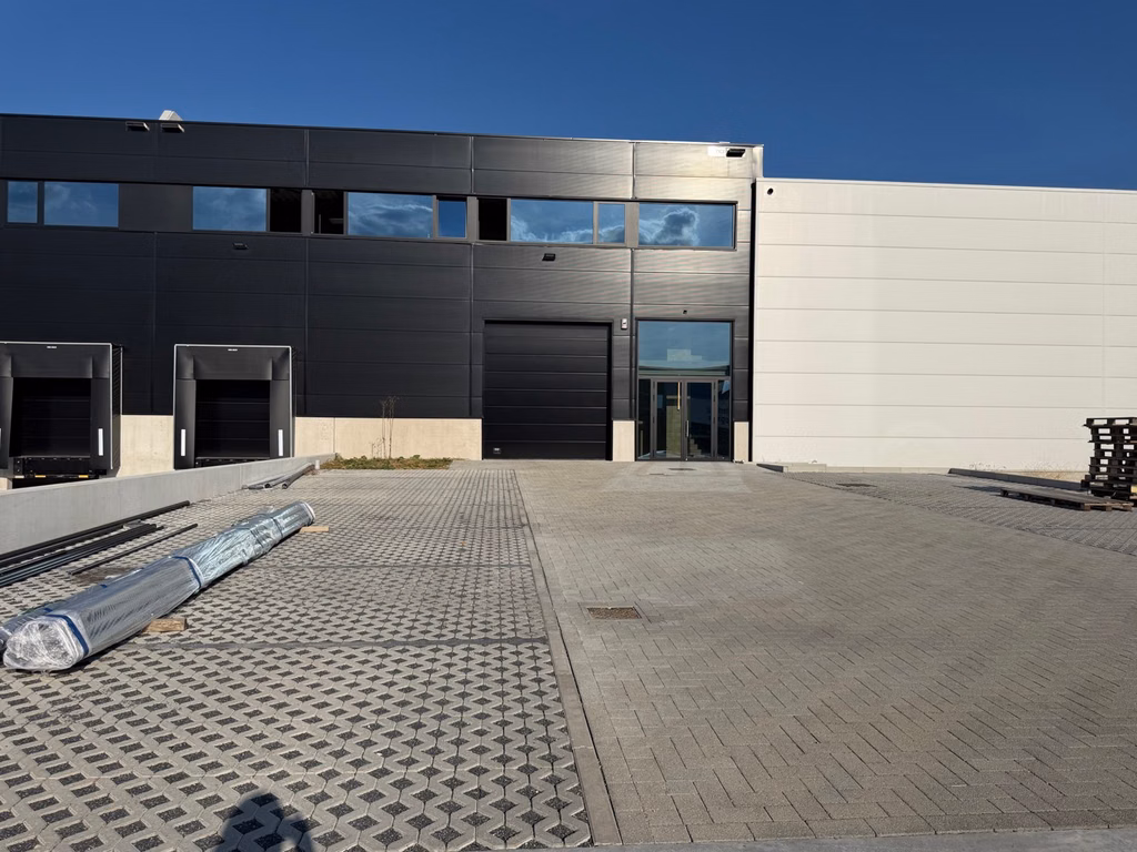 FOR RENT NEW-BUILD WAREHOUSE AND OFFICES MECHELEN