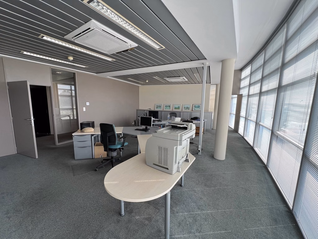 A LOUER - P.A.E Tournai Ouest - Bureaux