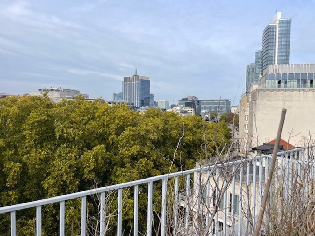 SOUS-LOCATION D'EXCEPTION AVEC SALLE DE REUNION EN OPTION