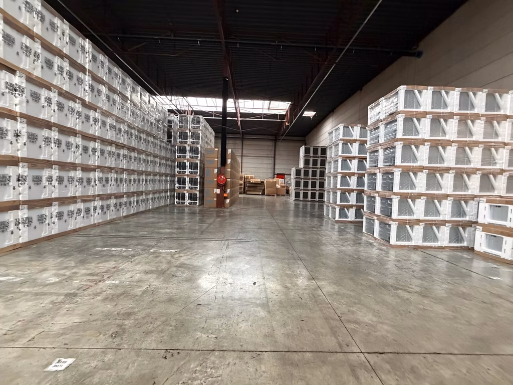 TE HUUR MAGAZIJNRUIMTE MECHELEN