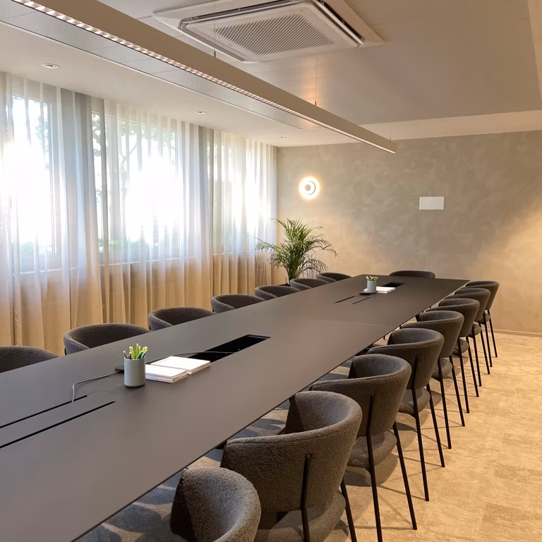 A LOUER ENTREPOT + BUREAUX - ZAVENTEM