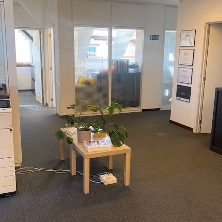 A LOUER - LOUVAIN-LA-NEUVE - BUREAUX