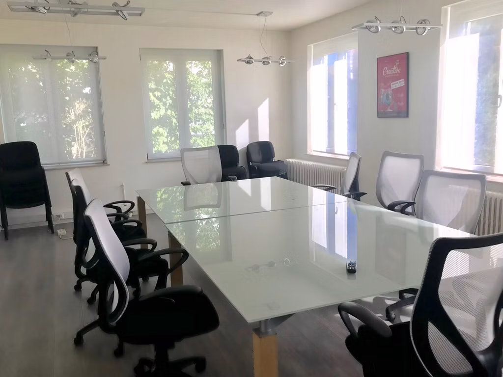 A LOUER - BUREAUX - OVERRIJSE