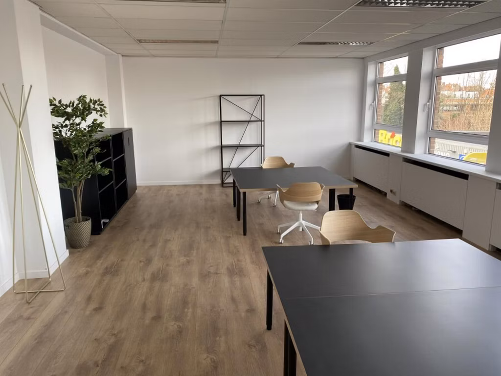 TE HUUR - KANTOREN - SCHAERBEEK