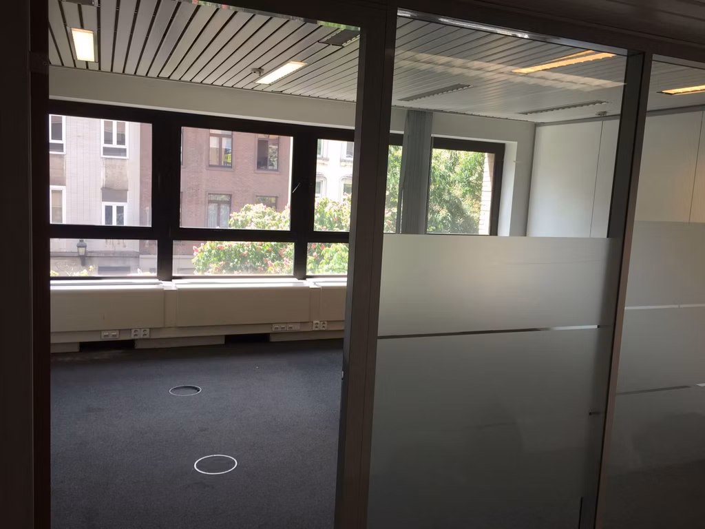 TO LET - OFFICES - BRUSSELS 