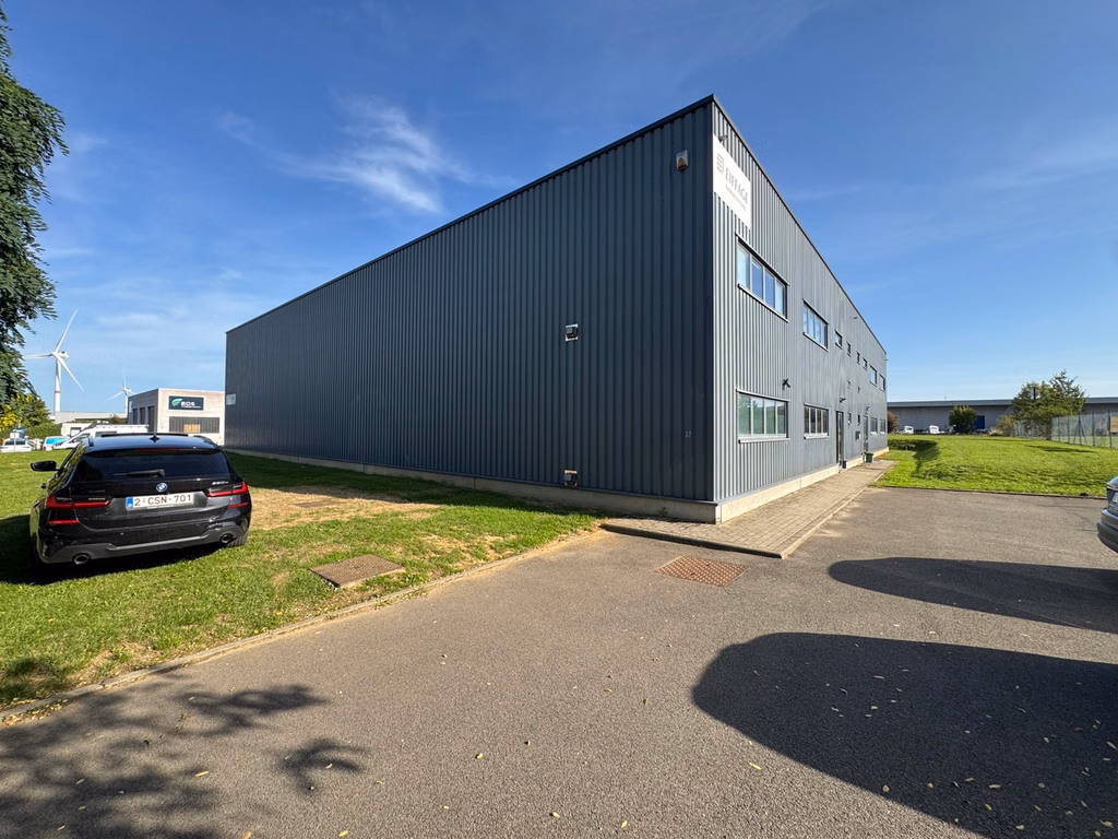 FOR RENT - Villers-le-Bouillet - Warehouse + offices