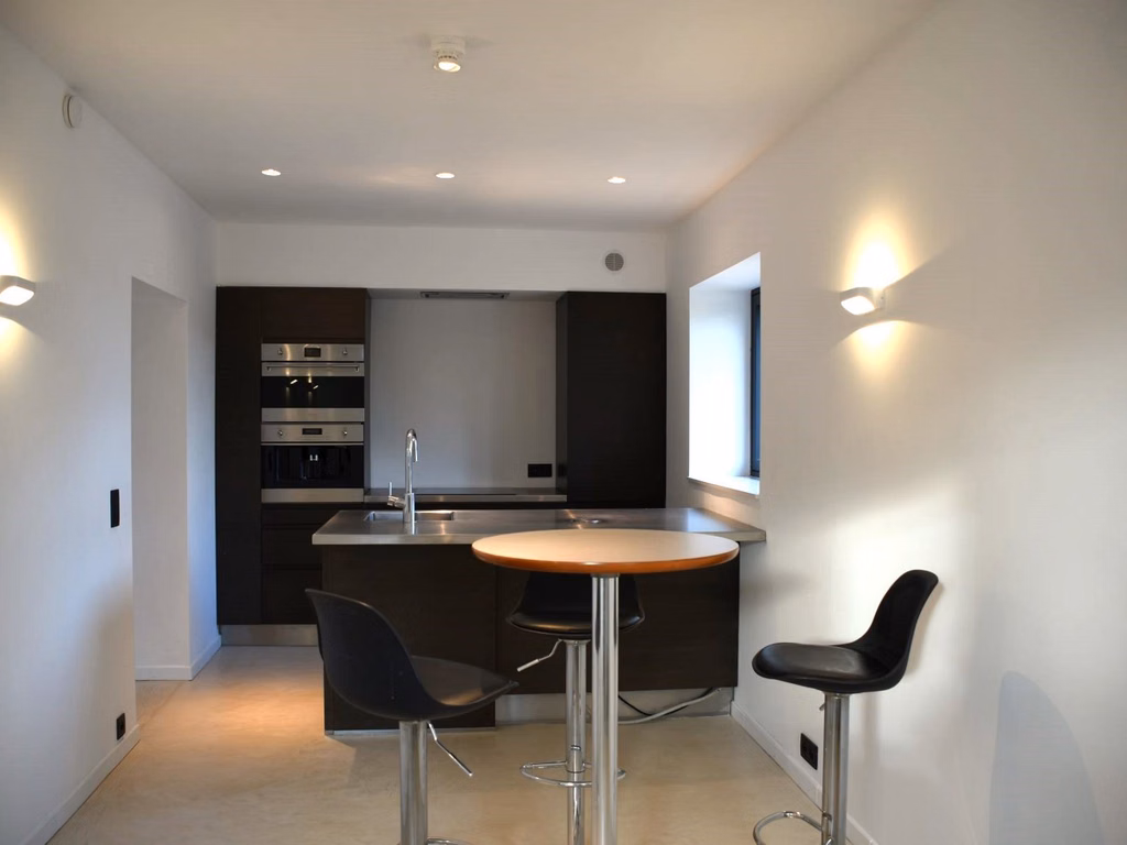 A LOUER - BUREAUX - CORROY LE GRAND