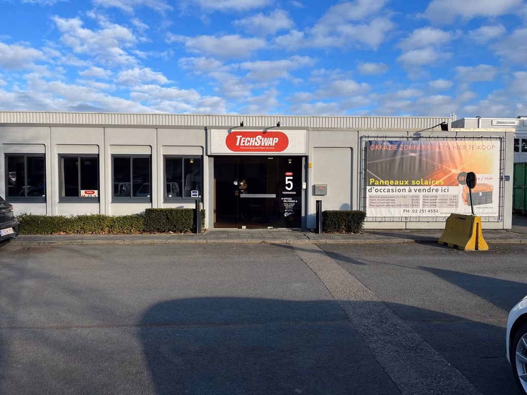 BUREAUX + ENTREPOT A LOUER - ZONING ZAVENTEM