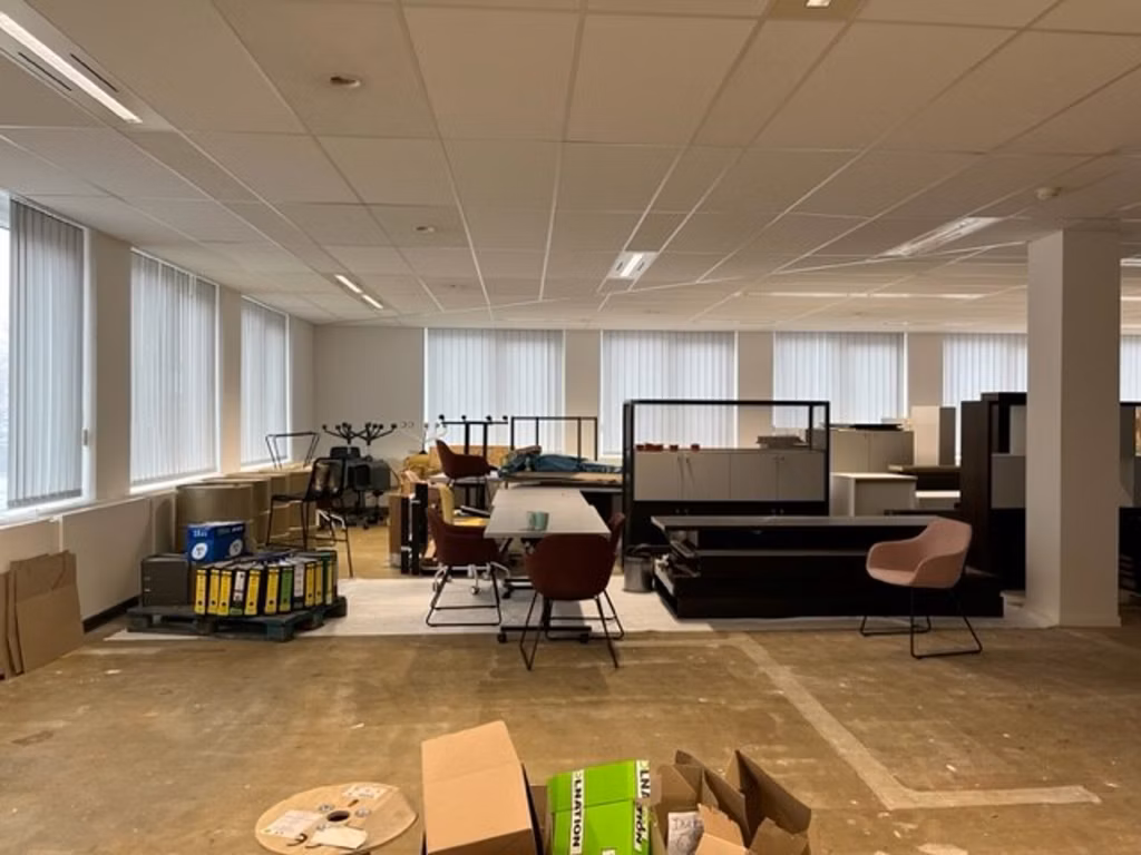 A LOUER - BUREAUX - ZAVENTEM