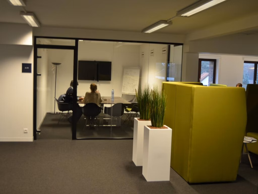 A LOUER - BUREAUX - WATERLOO 