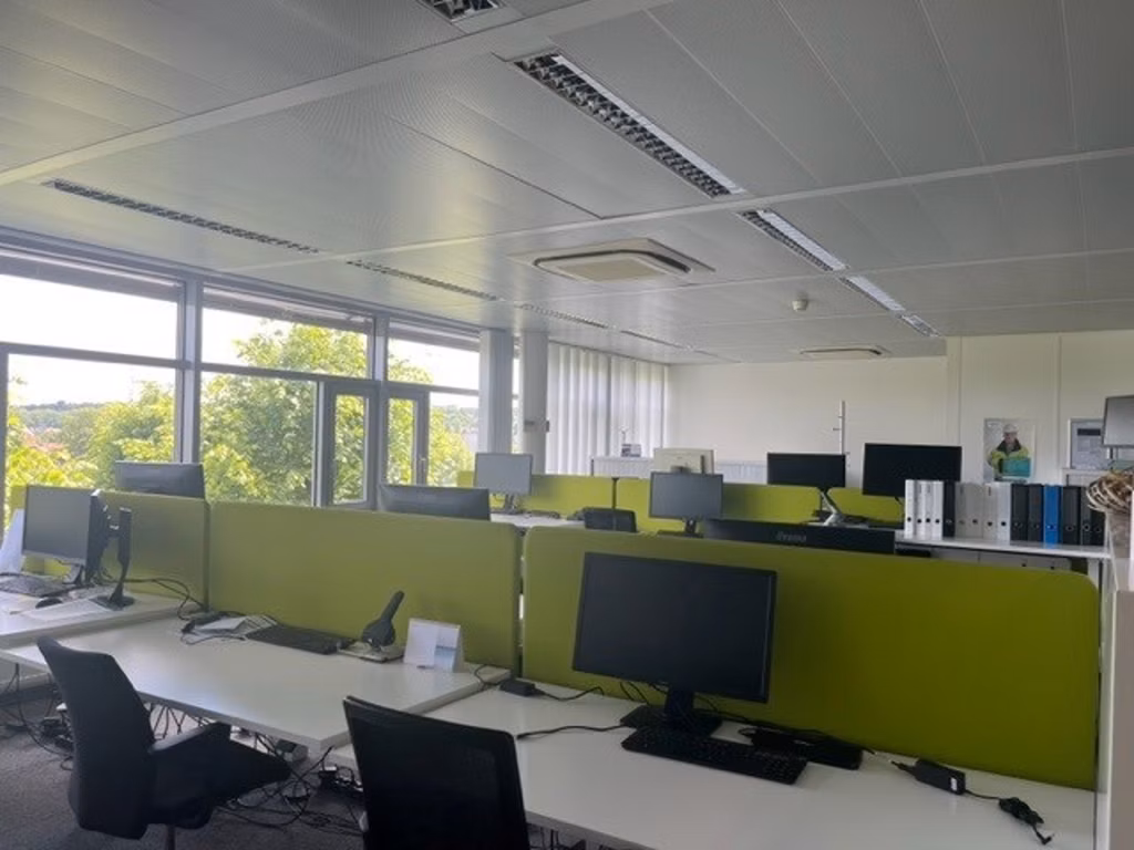 TE HUUR - KANTOREN - BEERSEL