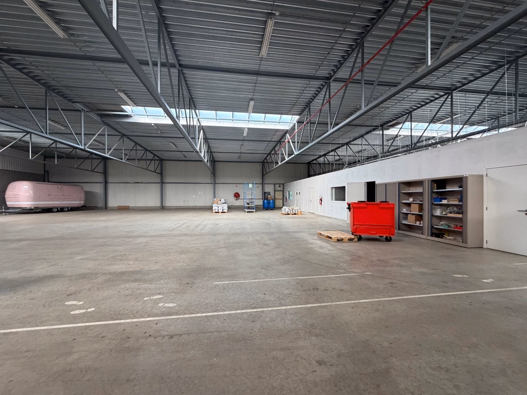 À LOUER ENTREPÔT ET BUREAUX  HEIST-OP-DEN-BERG