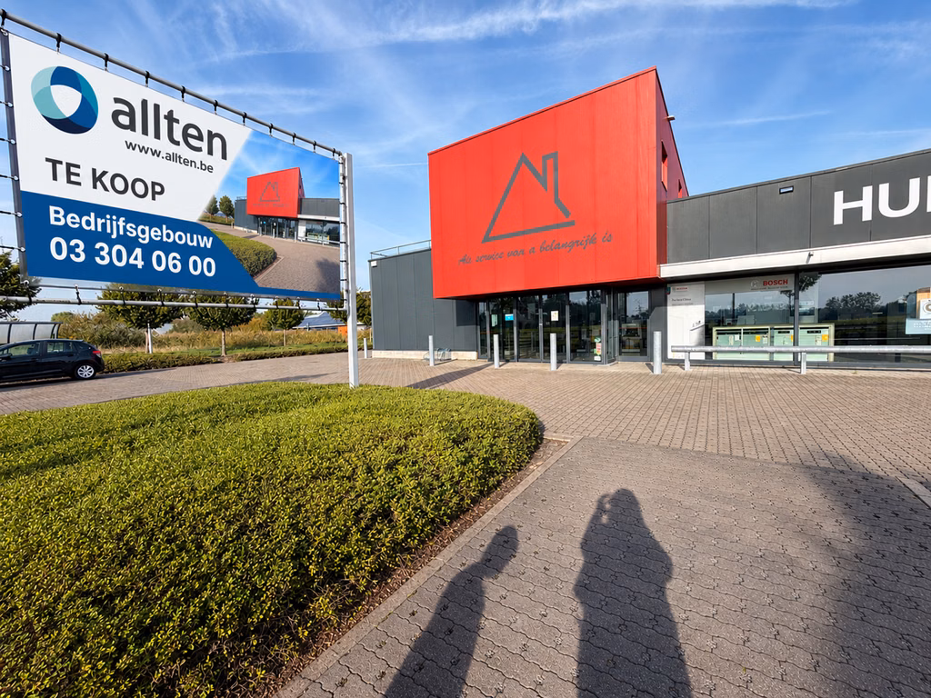 FOR SALE WAREHOUSE WITH SHOWROOM IN DUFFEL
