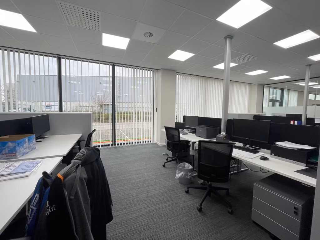 FOR RENT WAREHOUSE WITH OFFICES IN MECHELEN