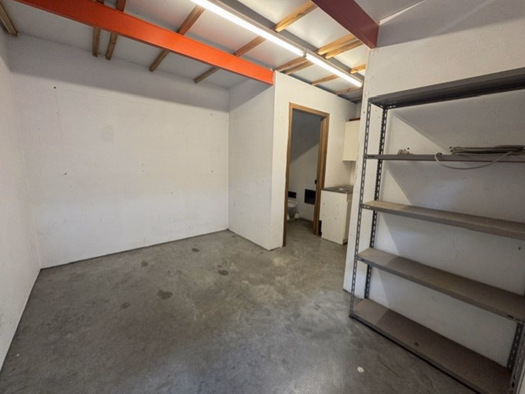 A VENDRE - NIVELLES - ENTREPOT