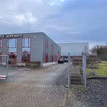 A VENDRE - ENTREPOT + BUREAUX - SAINTES