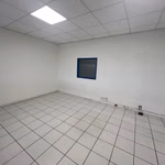 A VENDRE - P.A.E Courcelles - Entrepôt logistique frigo