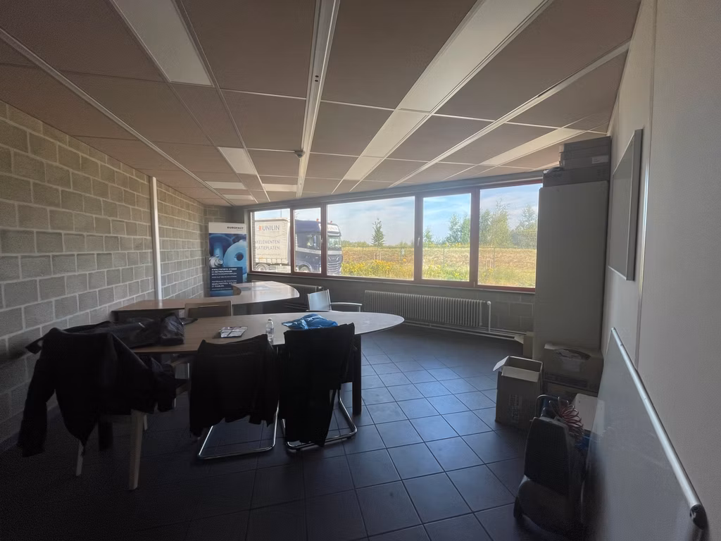 FOR RENT WAREHOUSE WITH OFFICES IN MECHELEN