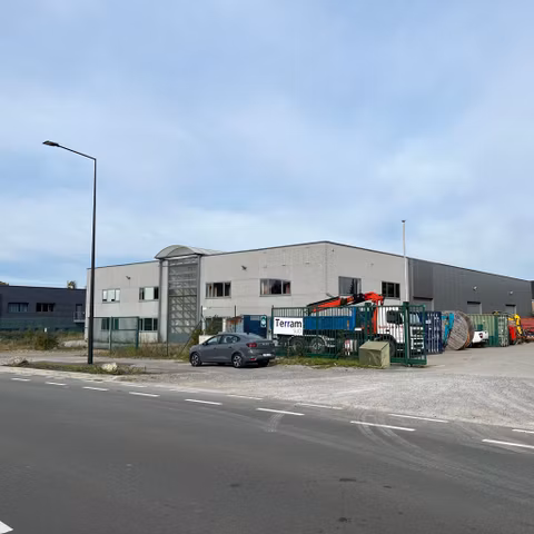 Industrial building for rent <br> Charleroi Gosselies