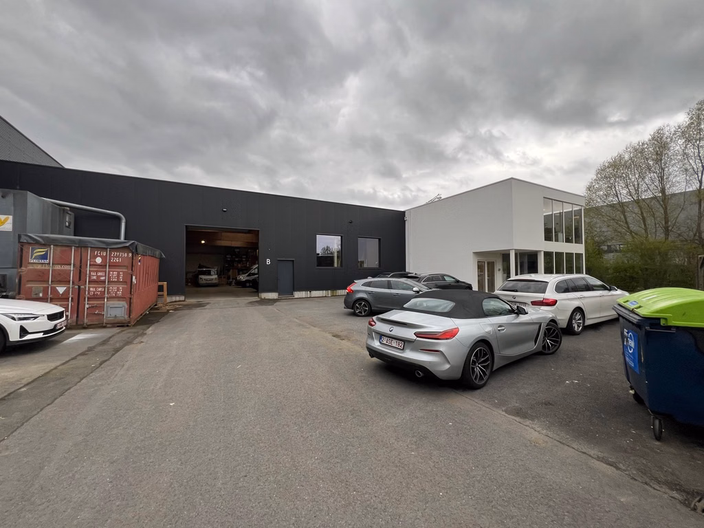 A LOUER - P.A.E Gembloux-Sauvenière - Entrepôt et bureaux