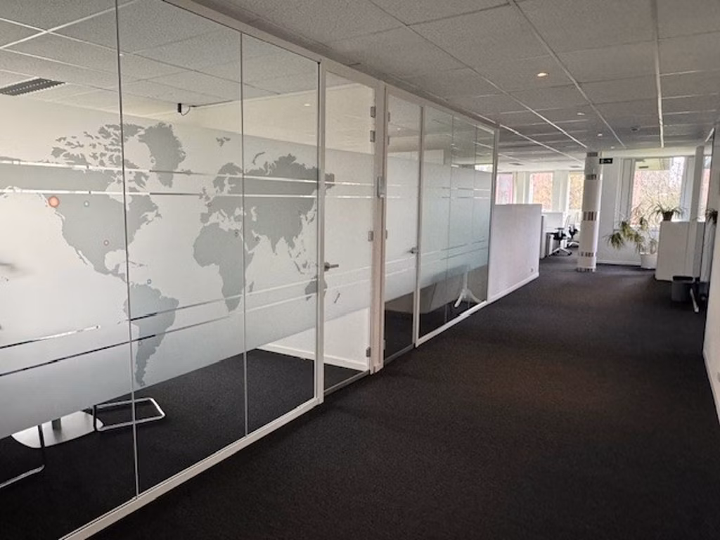 A LOUER - WATERLOO - BUREAUX