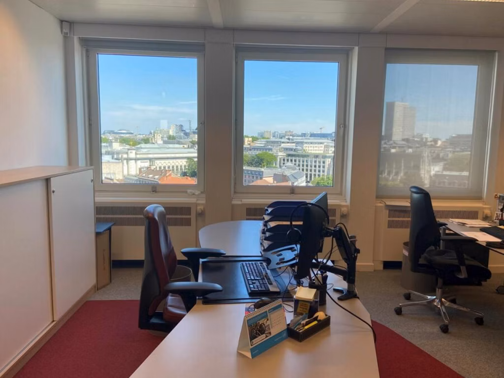 STEVENS 7 - SABLON TOWER - B - 352/3201