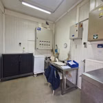 Bâtiment industriel 1000m² atelier + 200m² bureaux & parking