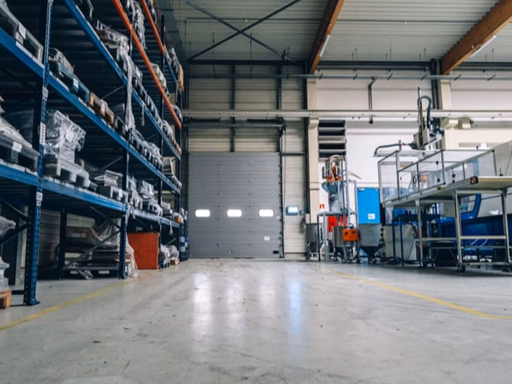 A LOUER - ENTREPOT + BUREAUX - WAVRE