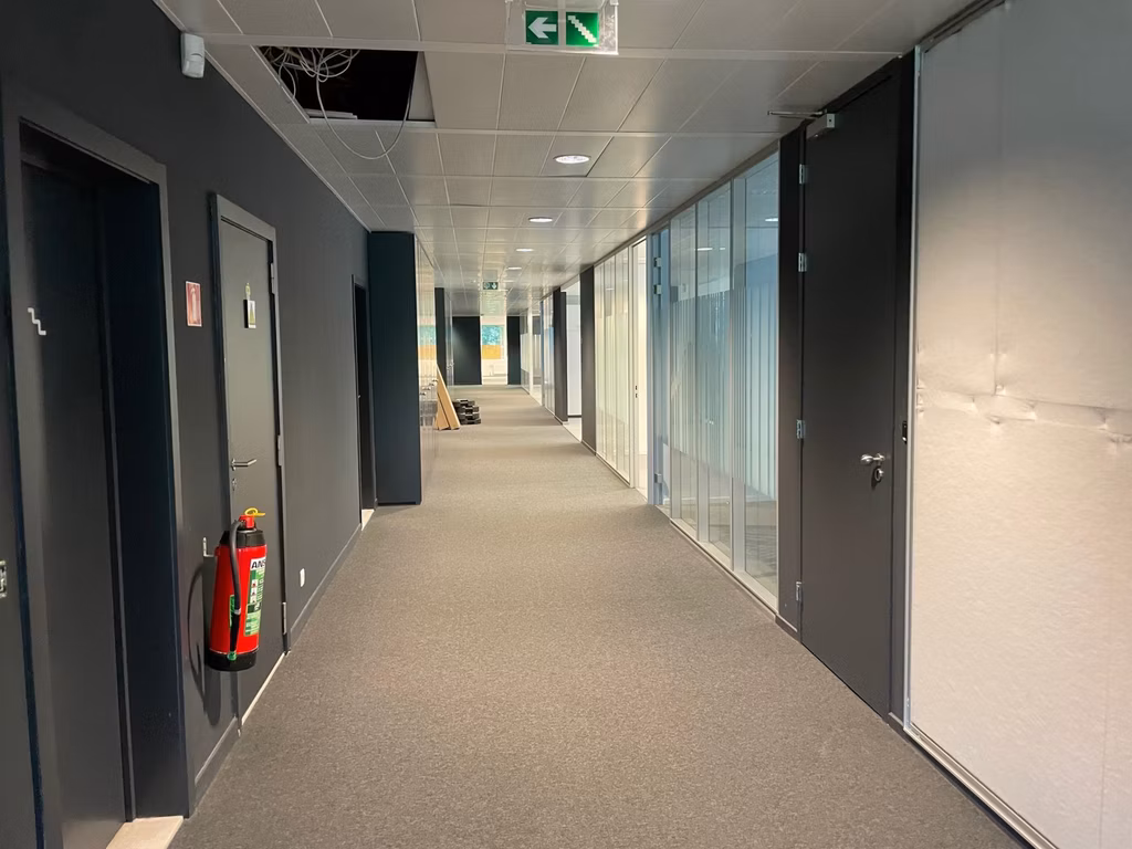 TE HUUR - KANTOREN - STROMBEEK - BEVER