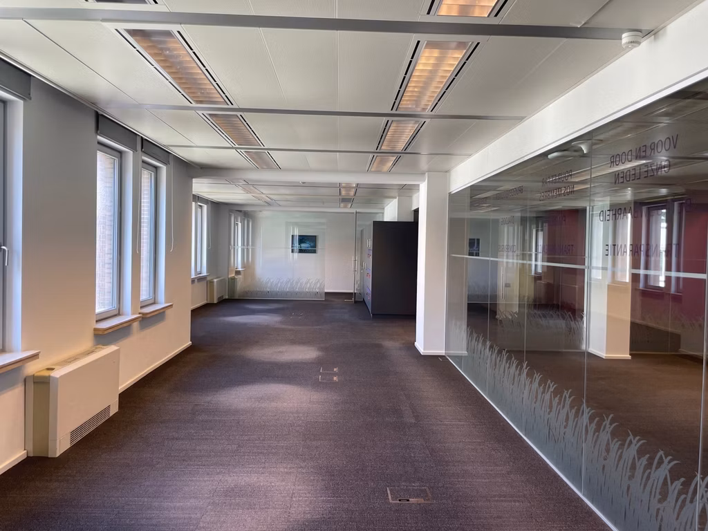 ARLON 82-84 - B - 352/3021