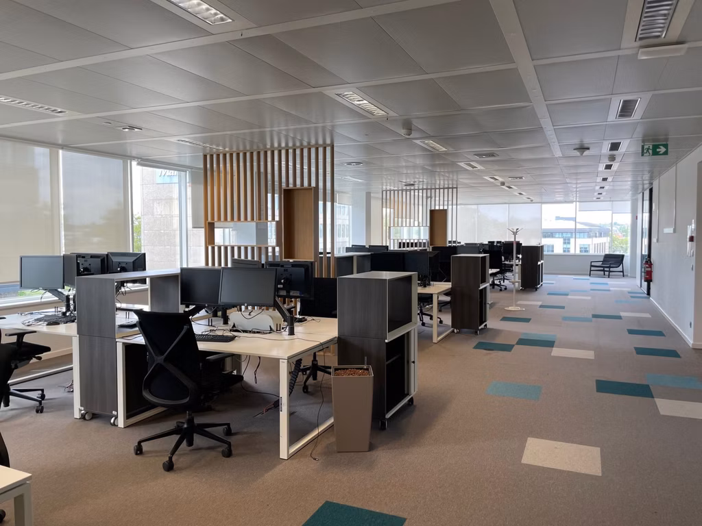 A LOUER - GANSHOREN - BUREAUX 