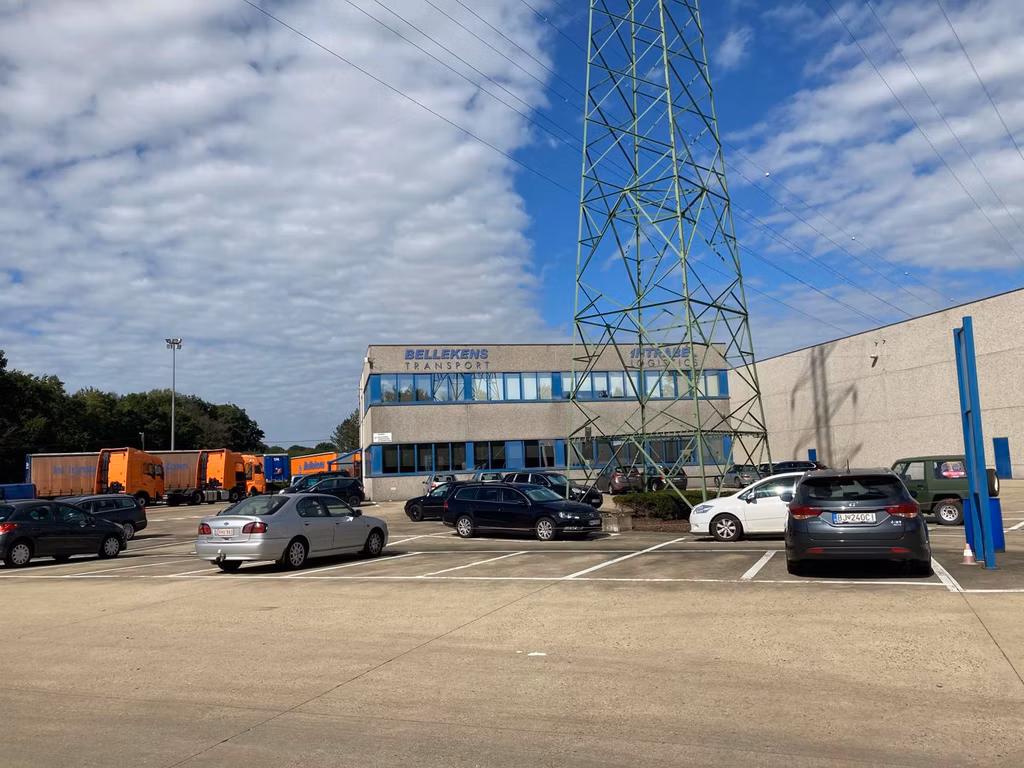 Entrepôt et bureaux à louer à Heist-op-den-Berg