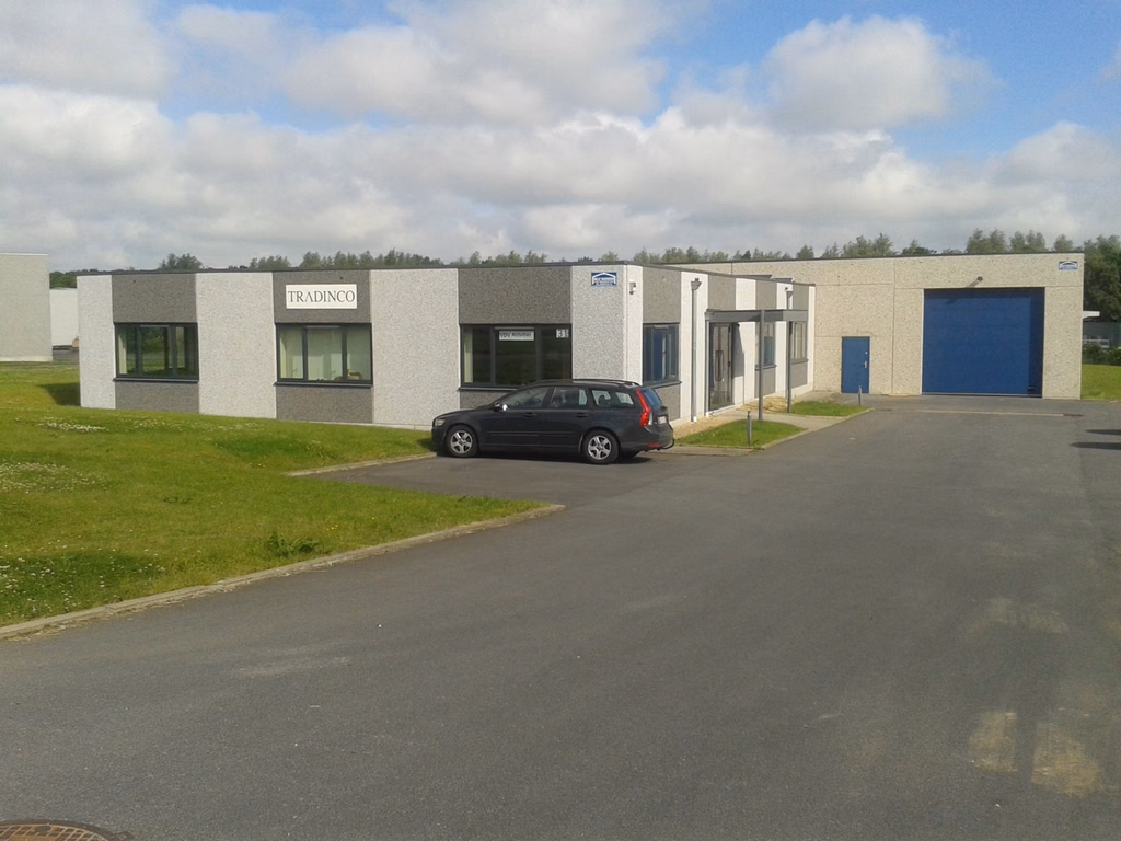 A LOUER - NIVELLES - ENTREPOT + BUREAUX