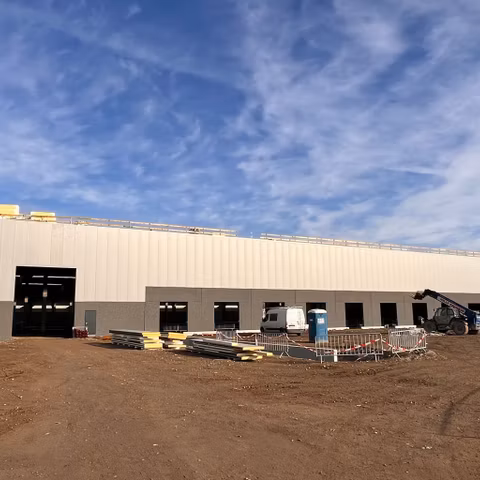 Industrial building for rent <br> Seneffe