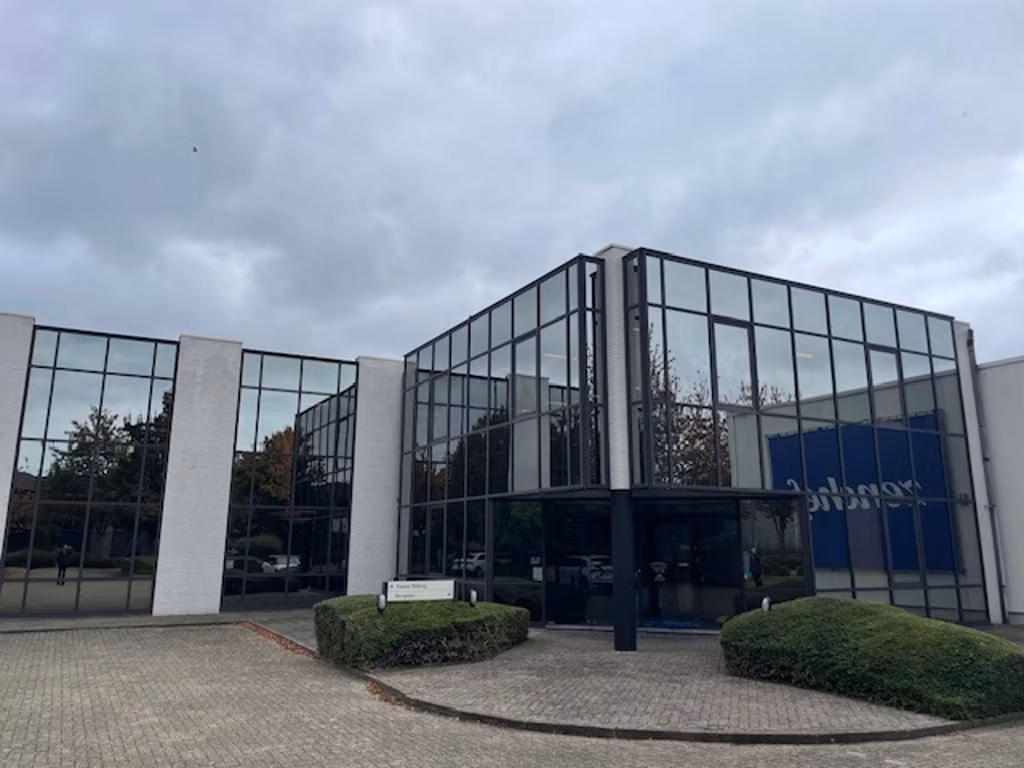 IMMEUBLE DE BUREAUX + ENTREPOT - A LOUER - ZAVENTEM