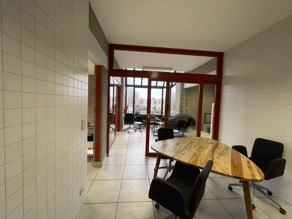 ZANDVOORTSTRAAT 10 - KANTOREN