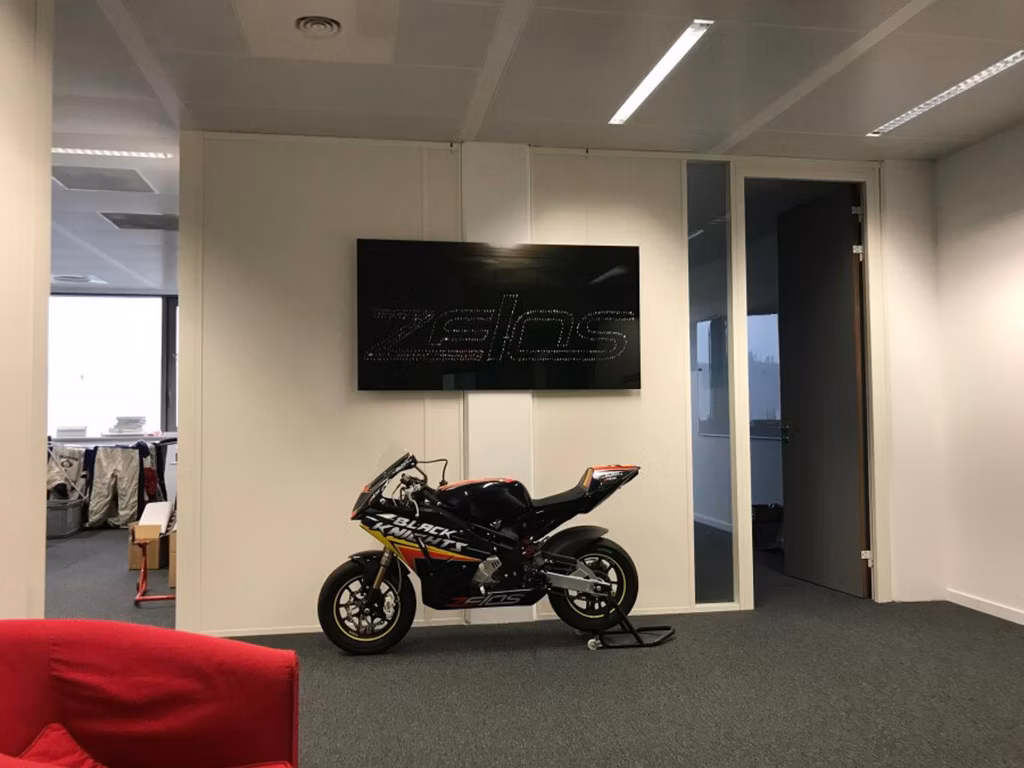 A LOUER - MONT-ST-GUIBERT - BUREAUX