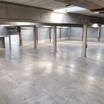 Zeldzaam bedrijfspand met showroom magazijn en kantoor 