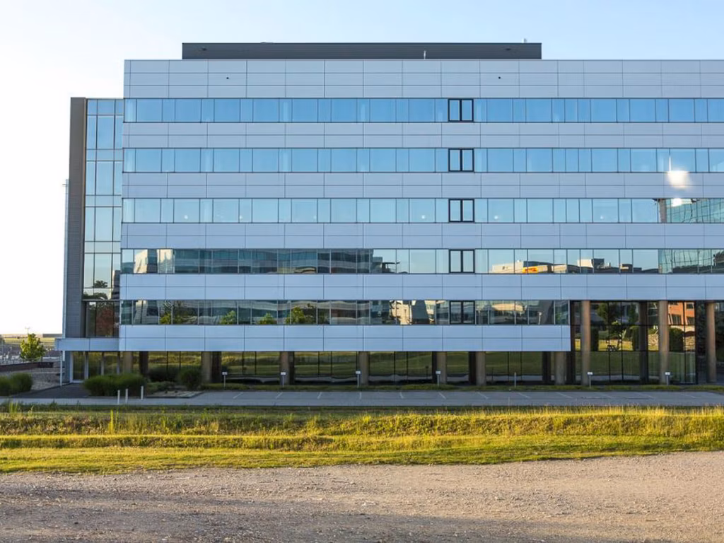 TE HUUR - KANTOREN - ZAVENTEM - 