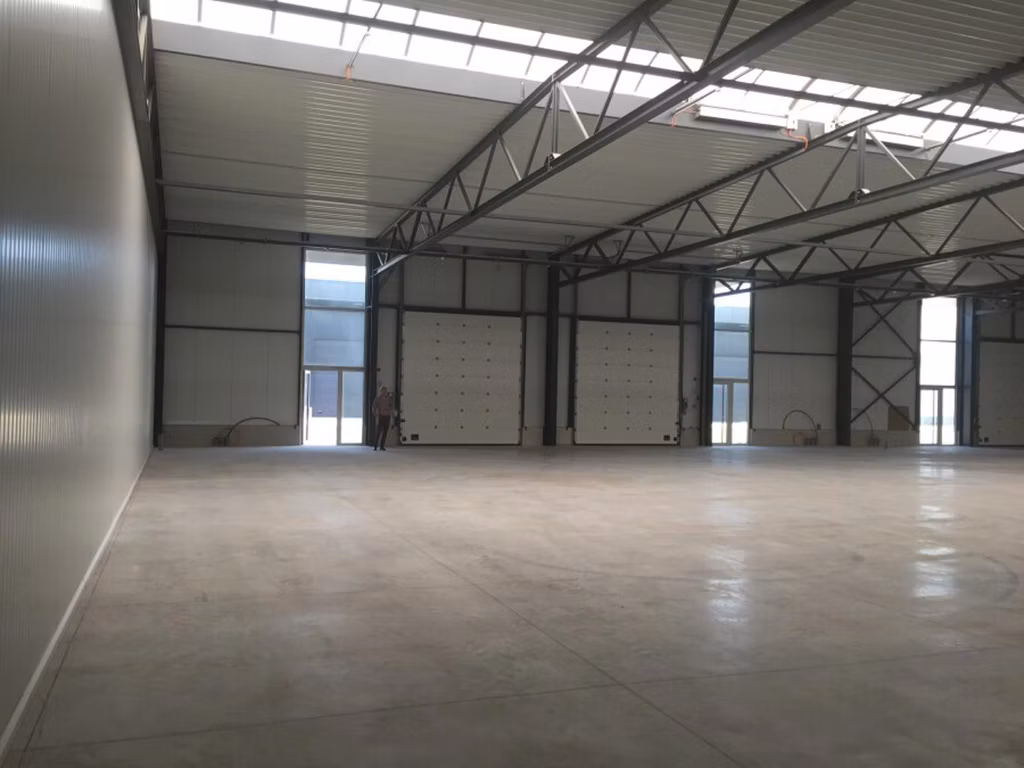 Industriel à louer <br> Ciney Achêne