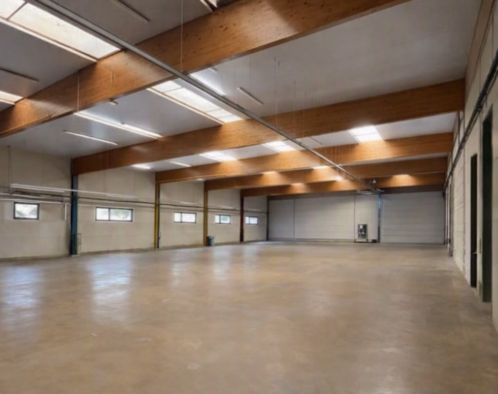SME UNIT 240 m² - 720 m² FOR RENT  NEAR THE E19 AND A12