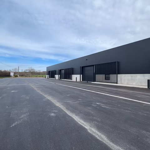 Industrial building for rent <br> Aubel