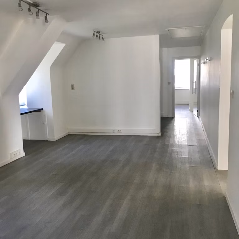 A LOUER - BUREAUX - OVERRIJSE