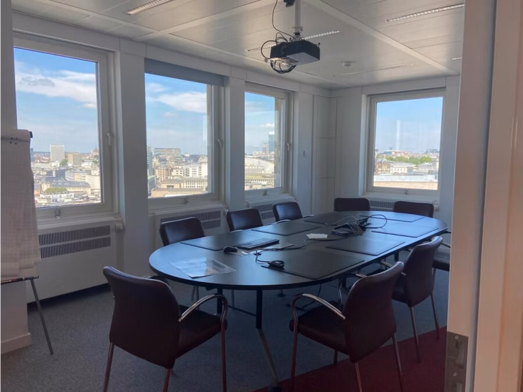 STEVENS 7 - SABLON TOWER - B - 352/3201